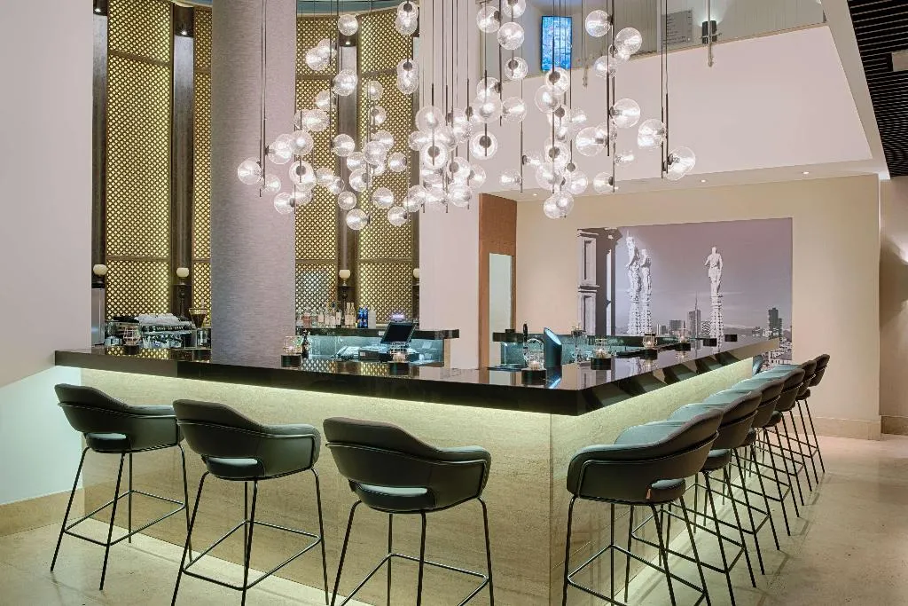 Bar, Radisson Blu Hotel, Milan