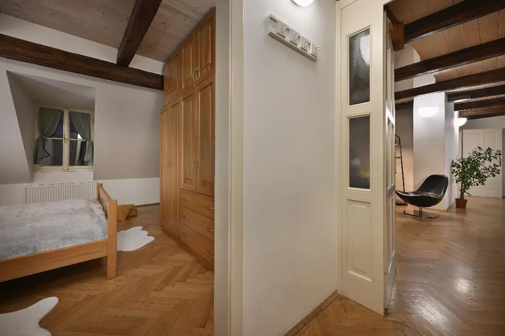 APARTMENT CAPACITY 8 THREE BEDROOMS Room, Boutique Apartments White Swan, Prague