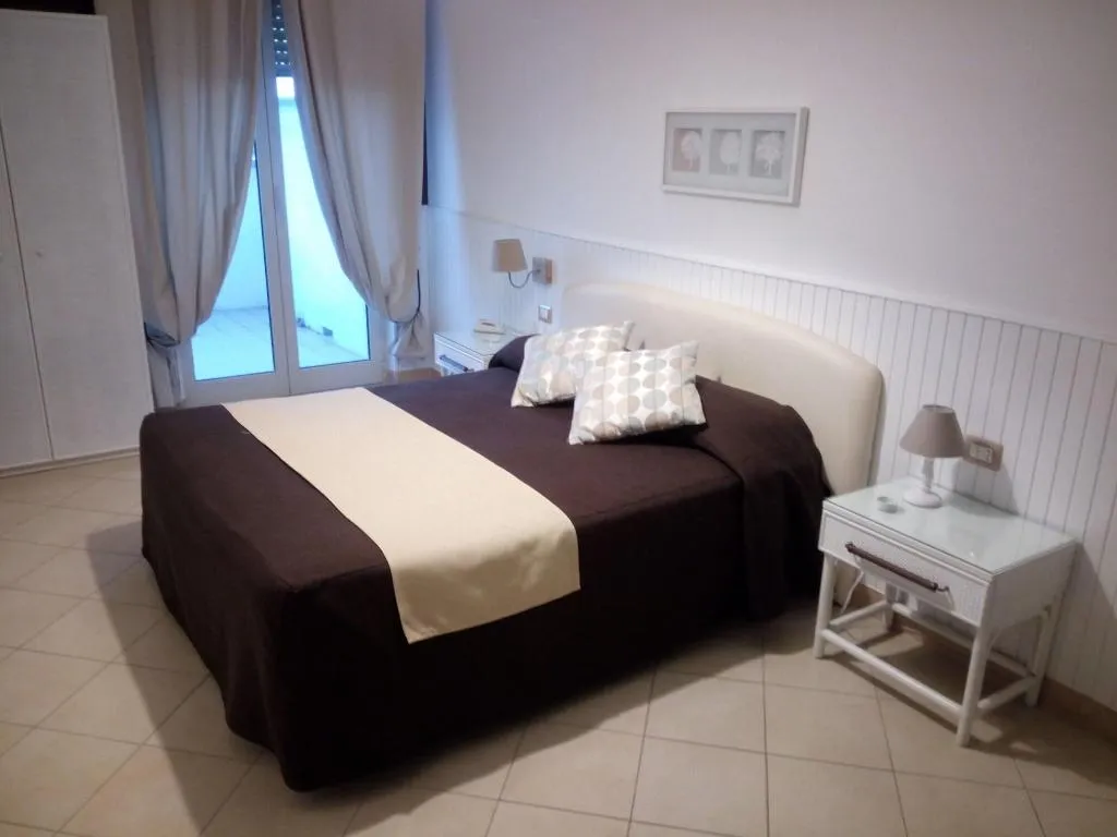 Room, Mini Hotel, Naples