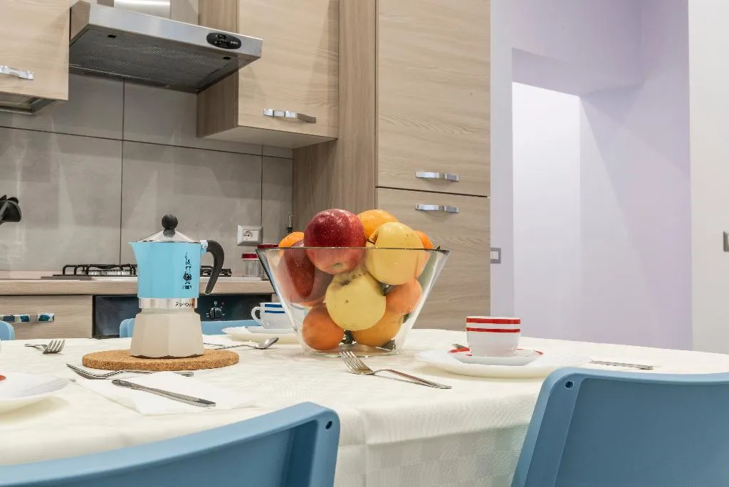 APARTMENT WITHOUT BALCONY Room, Casina Rossa, Naples