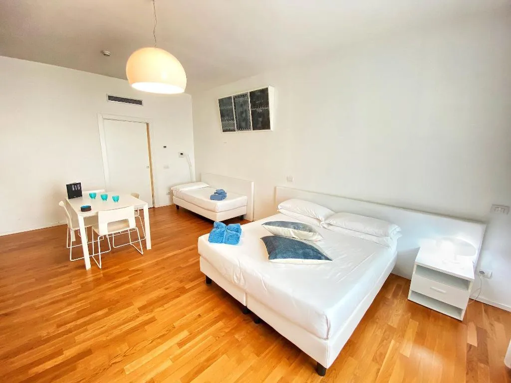 Room, Residence Grandi Magazzini, Olbia