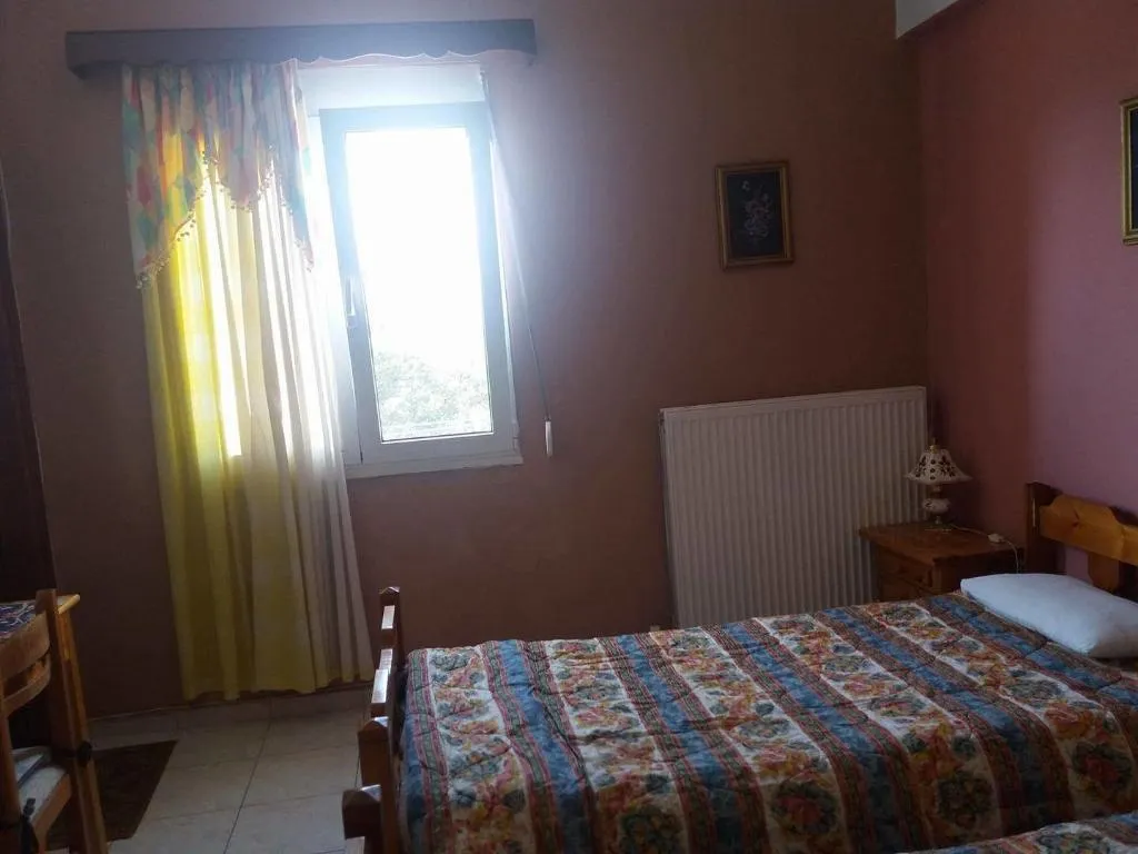 Room, Windy Place, Crete