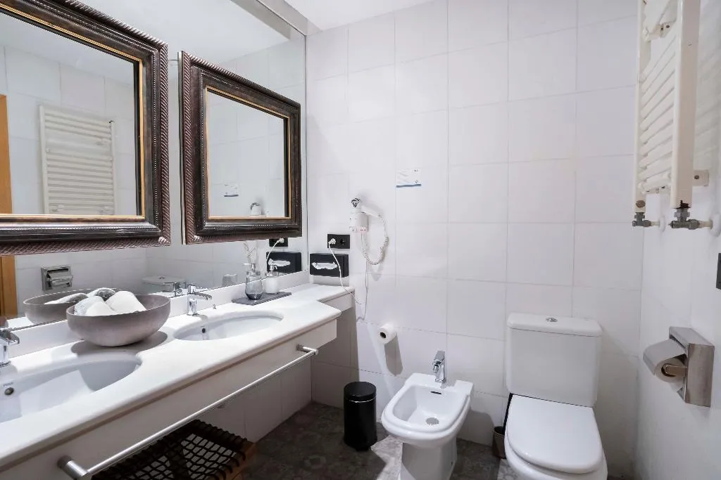 Double or Twin PREMIUM Room, YOU & CO. J. Botánico Boutique, Valencia