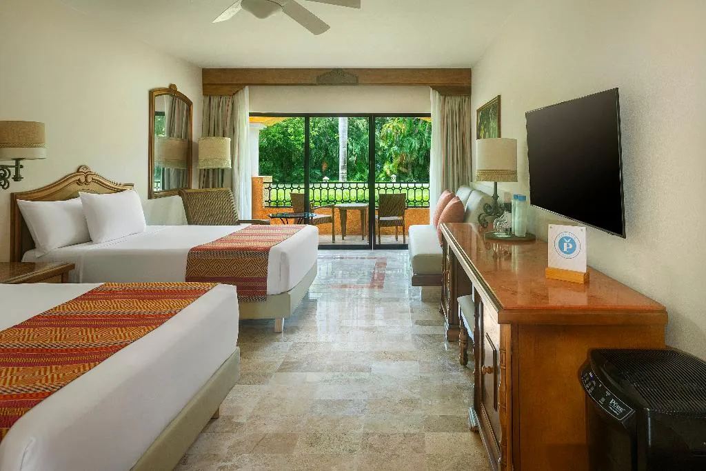 DOUBLE PREMIUM KING BED Room, Iberostar Waves Paraiso Beach All Inclusive, Cancun Area