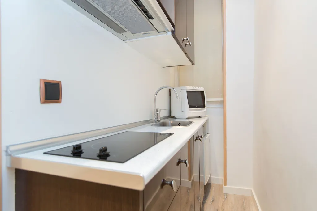 STUDIO CAPACITY 1 Room, AinB Las Ramblas-Colón Apartments, Barcelona