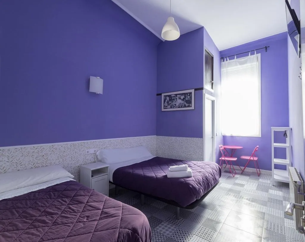 Room, Hostal Apolo Xi, Madrid