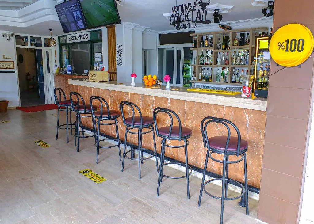 Bar, Victoria Princess Hotel, Antalya
