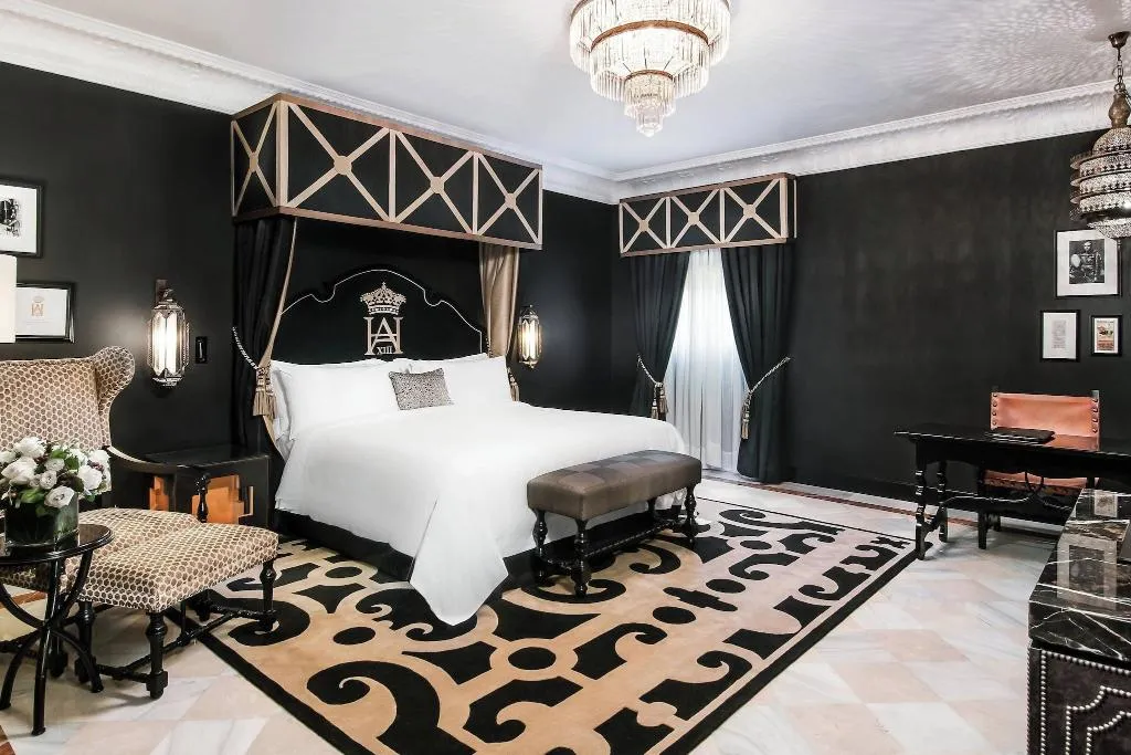 Room, Alfonso XIII, Seville