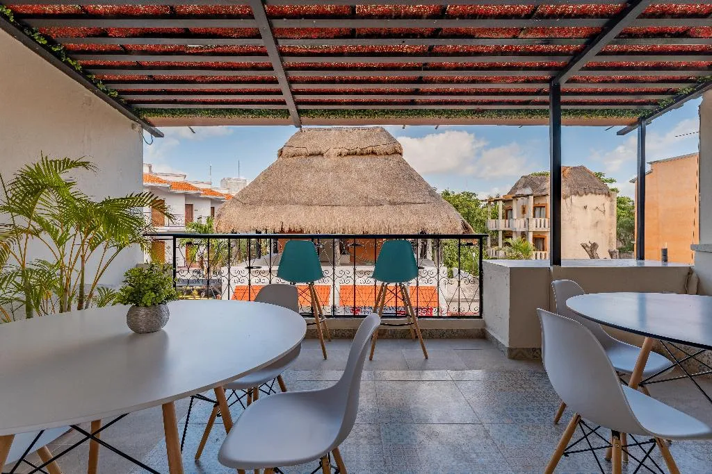 Terrace, Hotel Brisas 5a Av., Playa Del Carmen