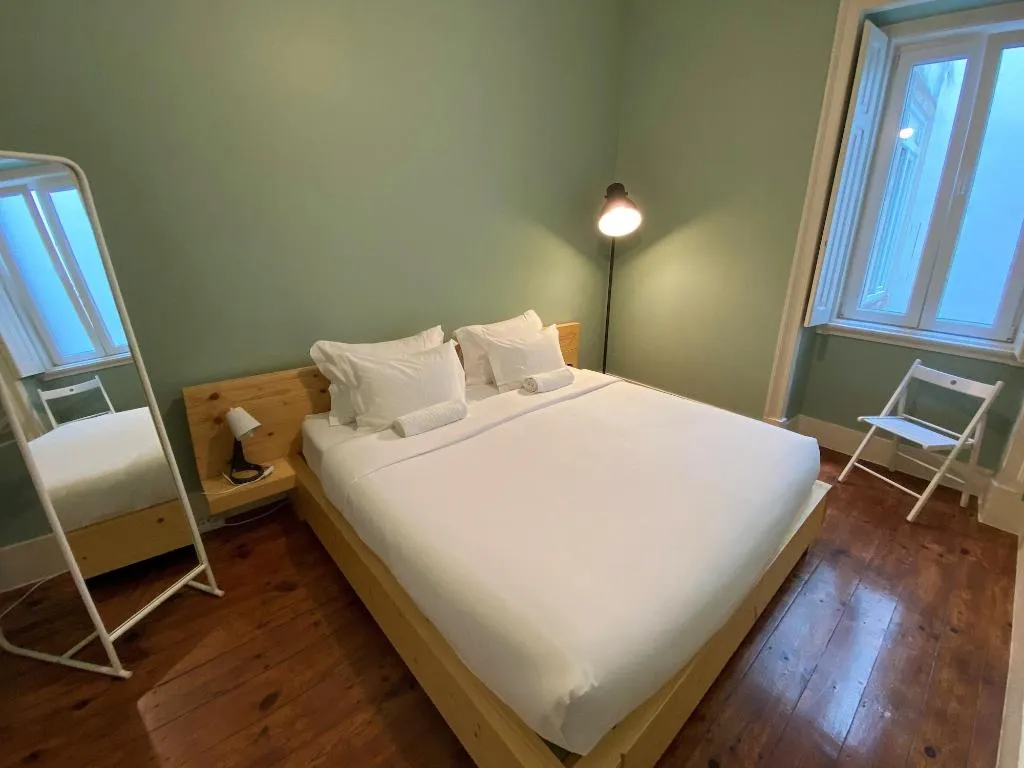 Room, Green Heart Hostel, Lisbon
