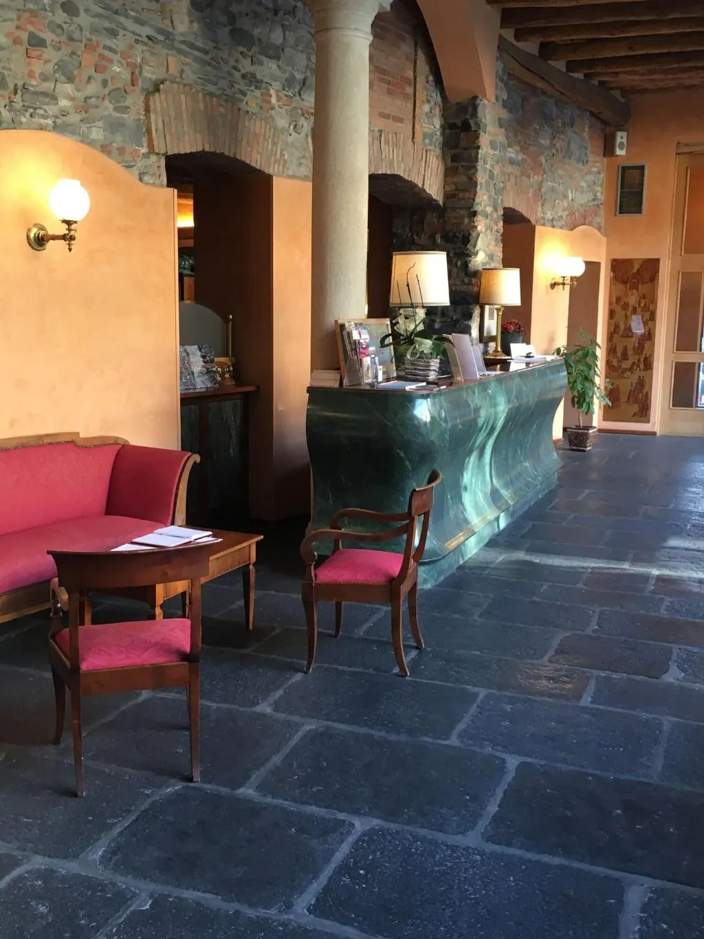 Lobby, Le Due Corti, Milan