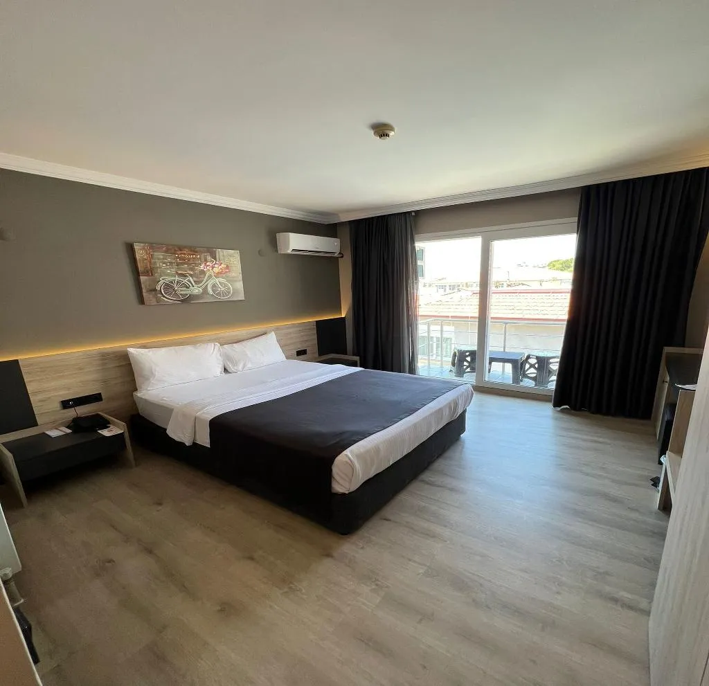 Room, Grand Faik Hotel, Izmir