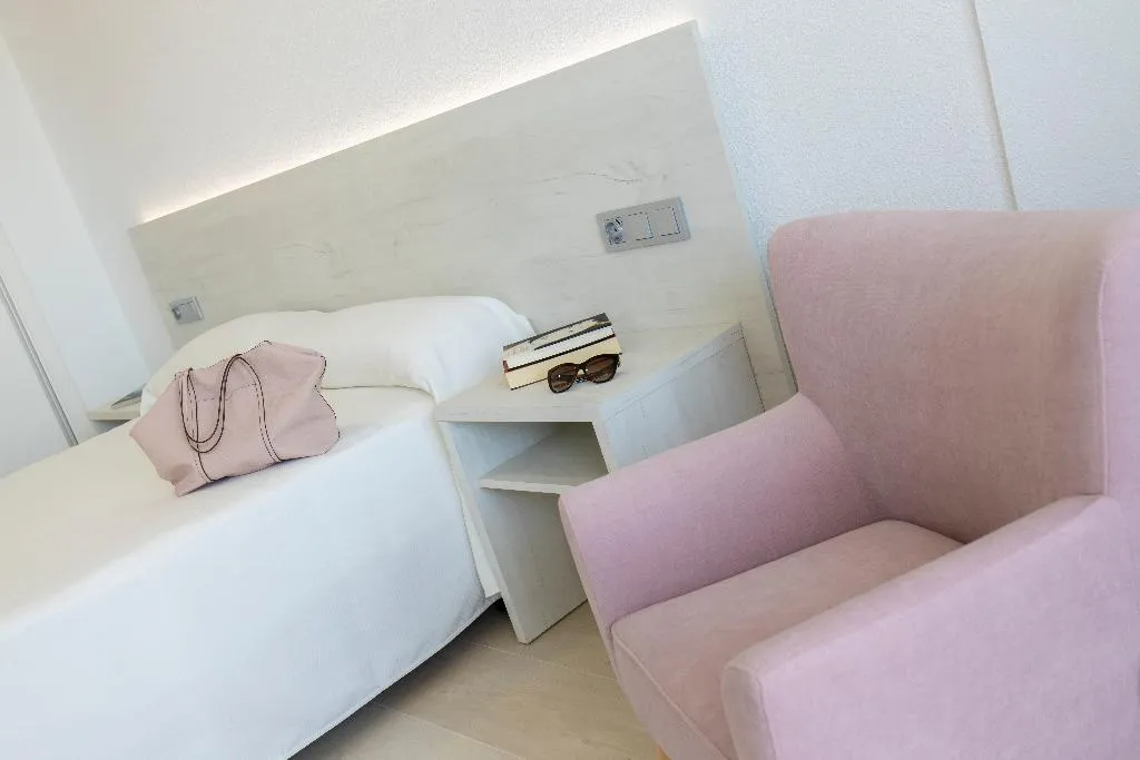 APARTMENT CAPACITY 4 ONE BEDROOM Room, Aparthotel BCL Levante Lux, Costa Blanca