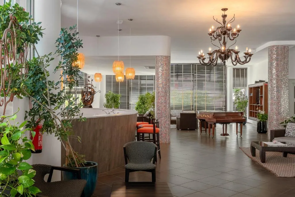 Lobby, The Pelican Beach Resort & Spa - Adults Only, Olbia