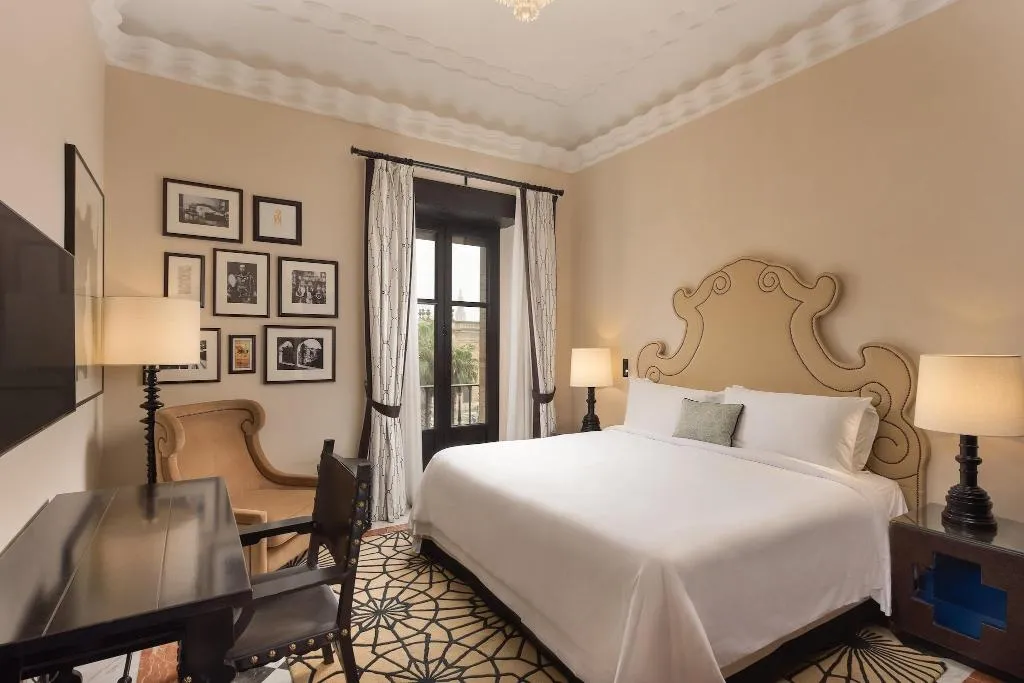 Room, Alfonso XIII, Seville
