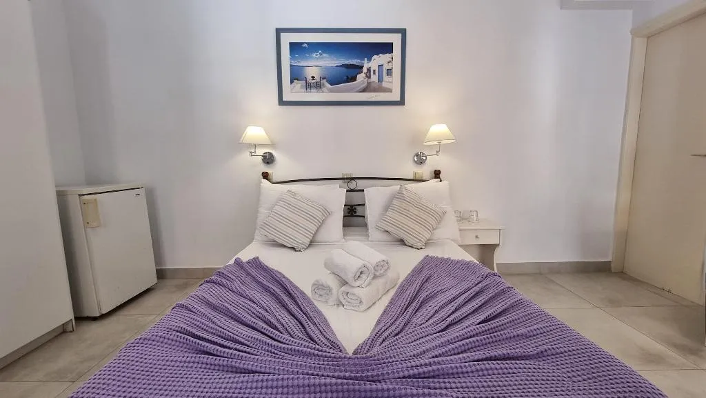 Room, Nostos Beach, Santorini