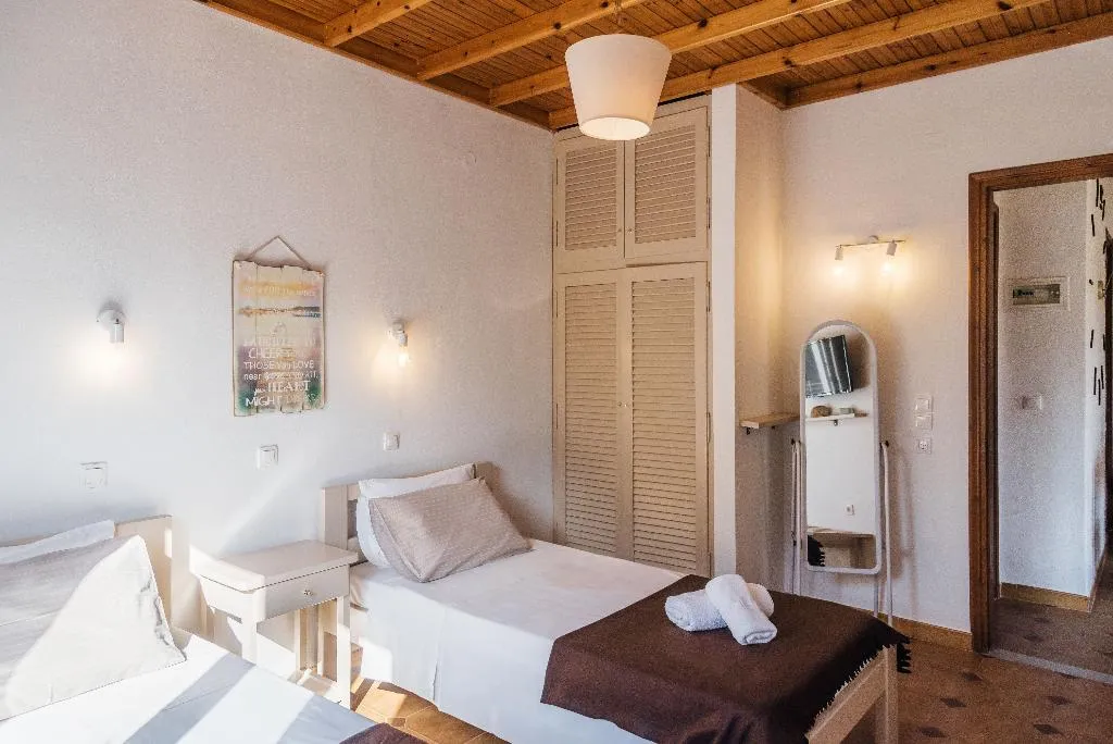 APARTMENT TWO BEDROOMS Room, Three Seasons, Corfu