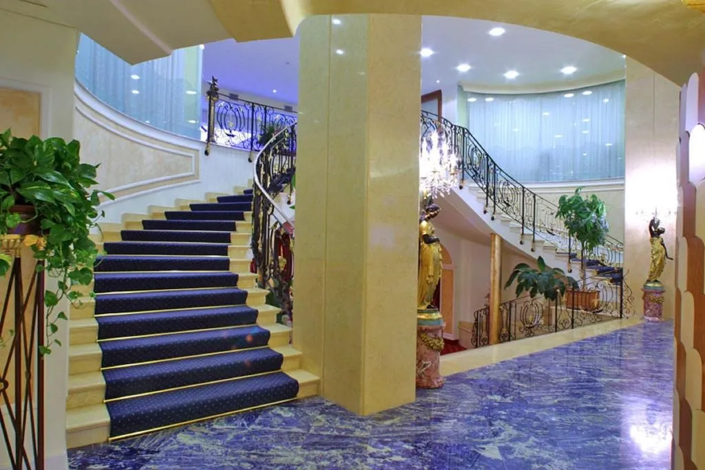 Lobby, Grand Hotel La Pace, Naples