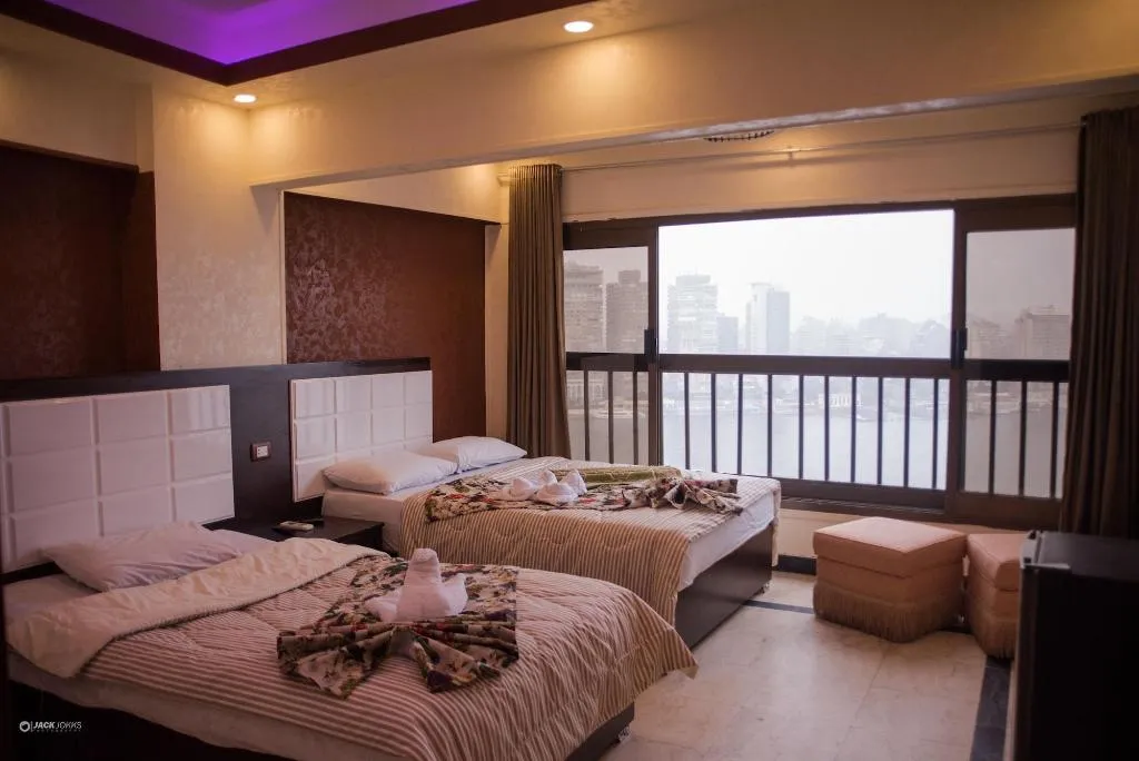 Room, Nile Sky Hotel and Suites, Cairo