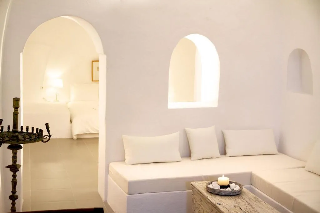 CAVE SEA VIEW Room, Oia Mare Villas, Santorini