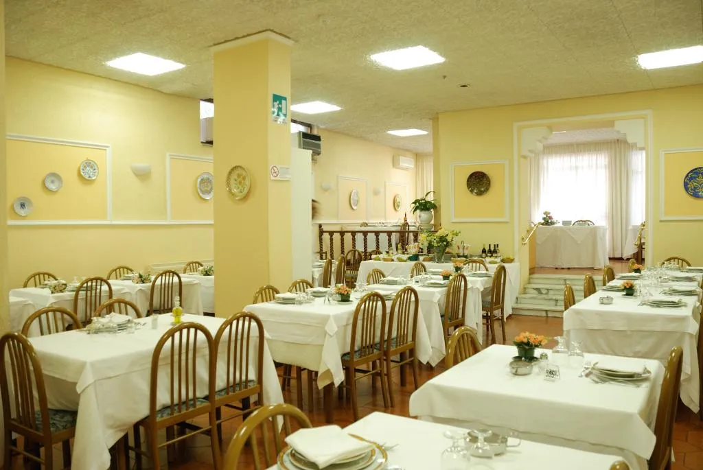 Restaurant, Hotel Iris Crillon, Rome