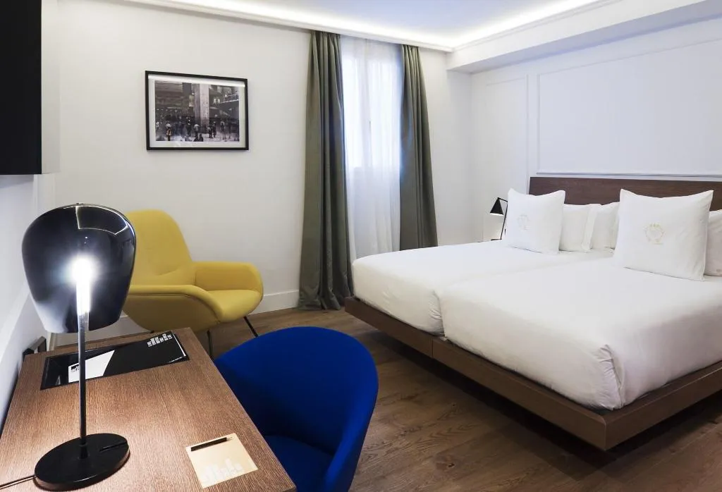 DOUBLE GRAND Room, One Shot Palacio Reina Victoria 04, Valencia