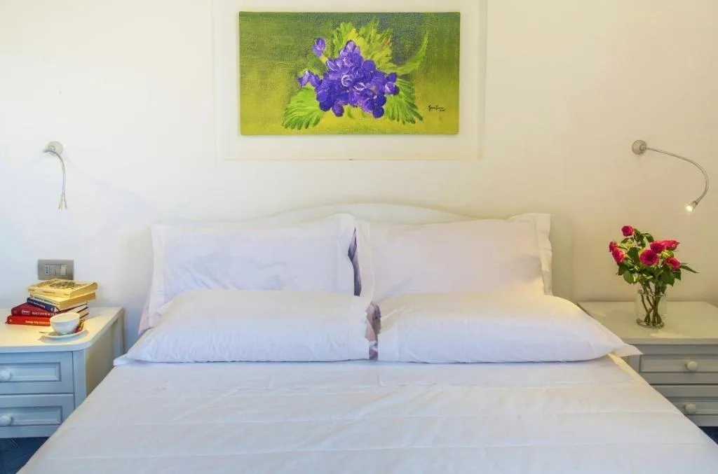 Room, Tenuta Solomita, Naples