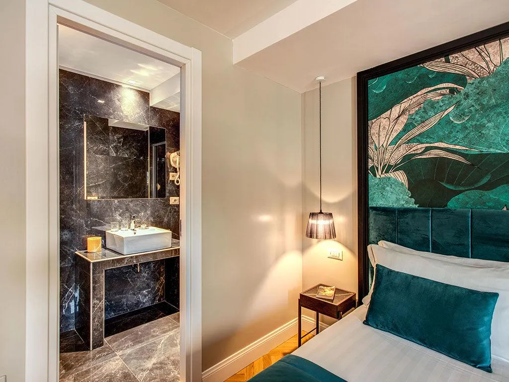 TRIPLE SUPERIOR Room, Hotel 55 Fiftyfive, Rome