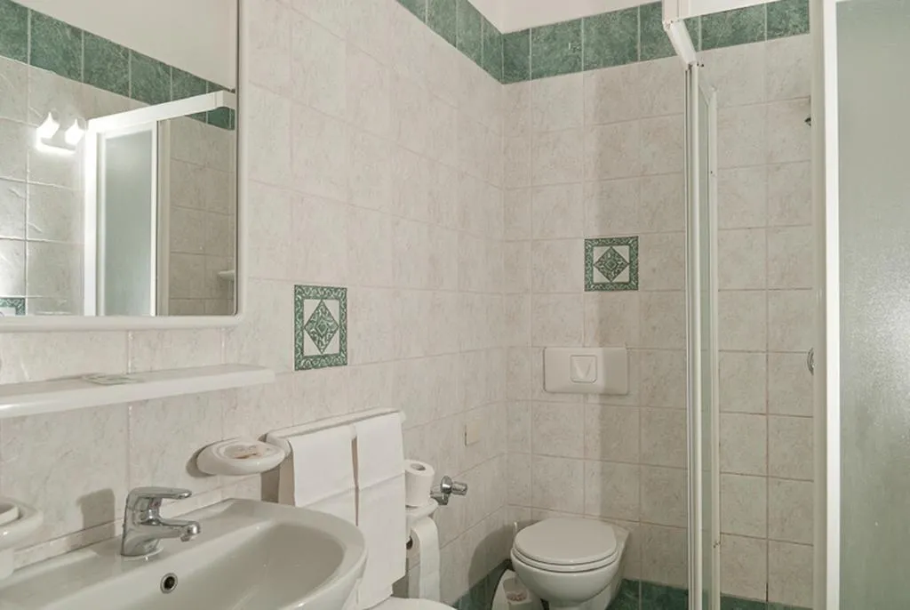 QUADRUPLE STANDARD Room, Hotel Del Postiglione, Naples