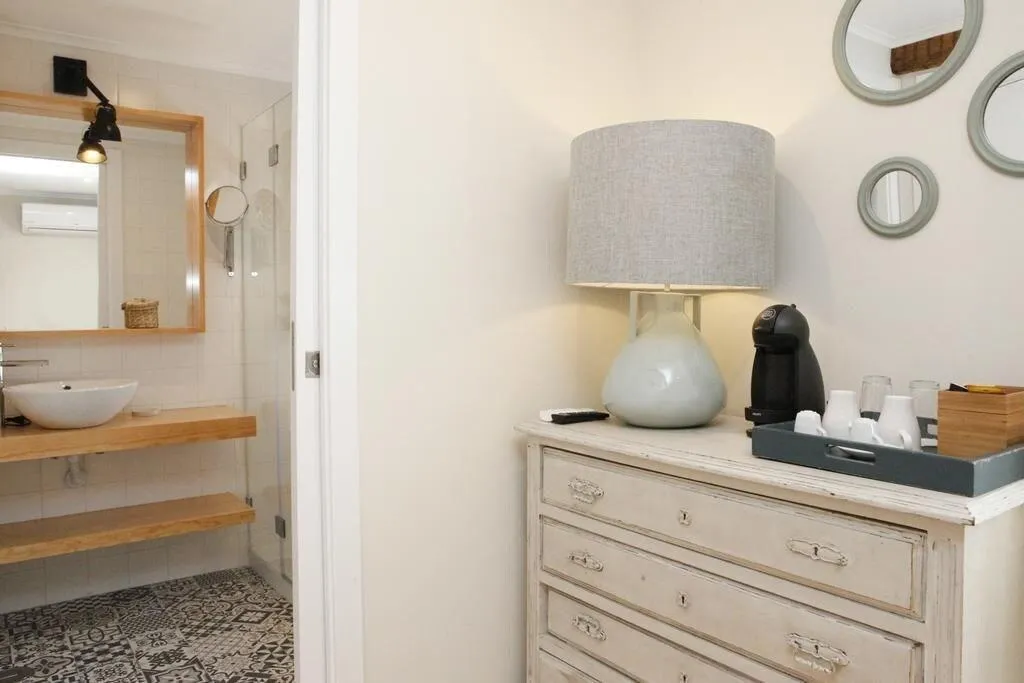 Room, Flores Guest House, Lisbon