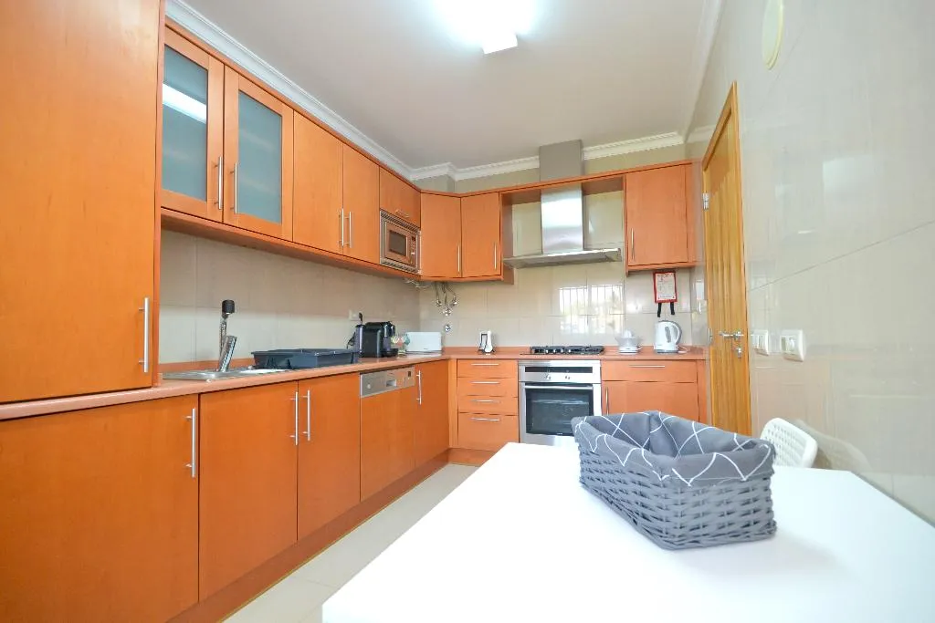 APARTMENT CAPACITY 5 Room, Millennium Plaza, Algarve