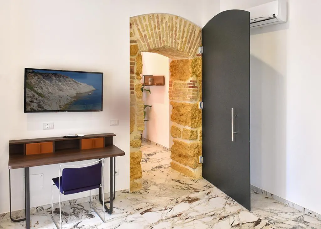 APARTMENT DELUXE ONE BEDROOM Room, Hotel Exclusive, Catania