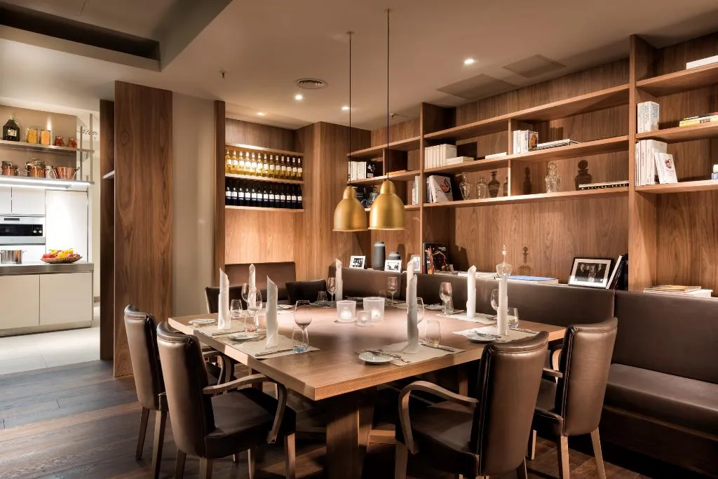 Restaurant, Estrel Hotel Berlin, Berlin