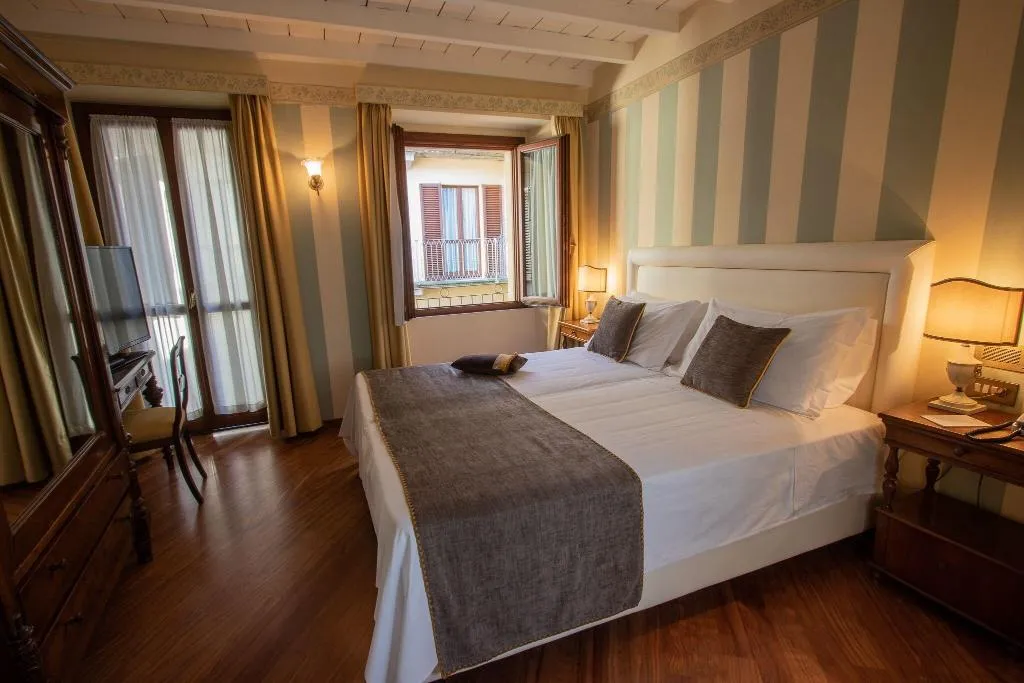 DOUBLE DELUXE ONE BEDROOM Room, Le Due Corti, Milan