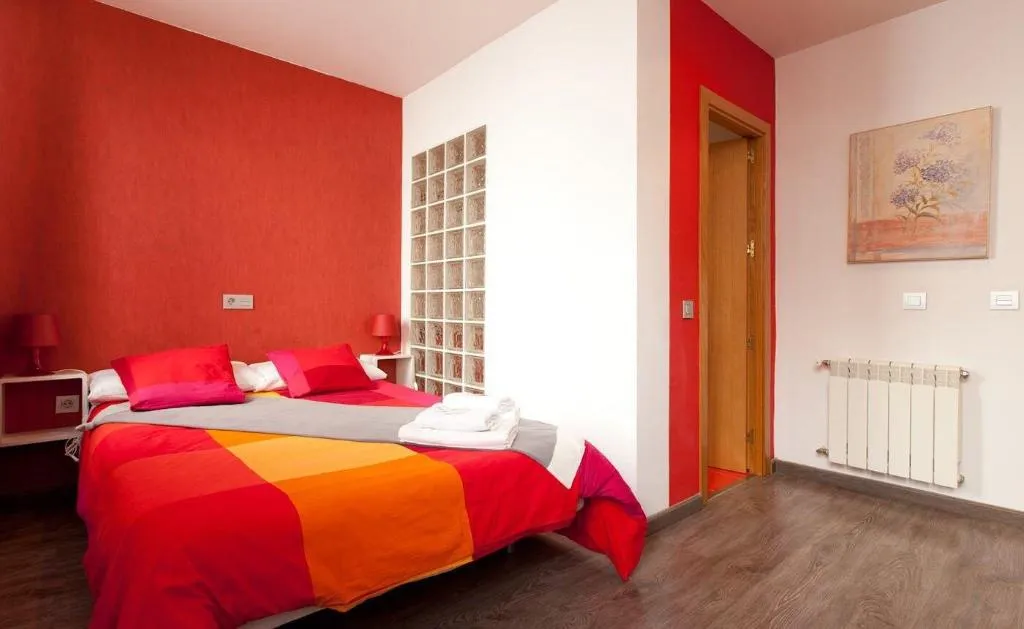 Room, Hostal Abril, Madrid