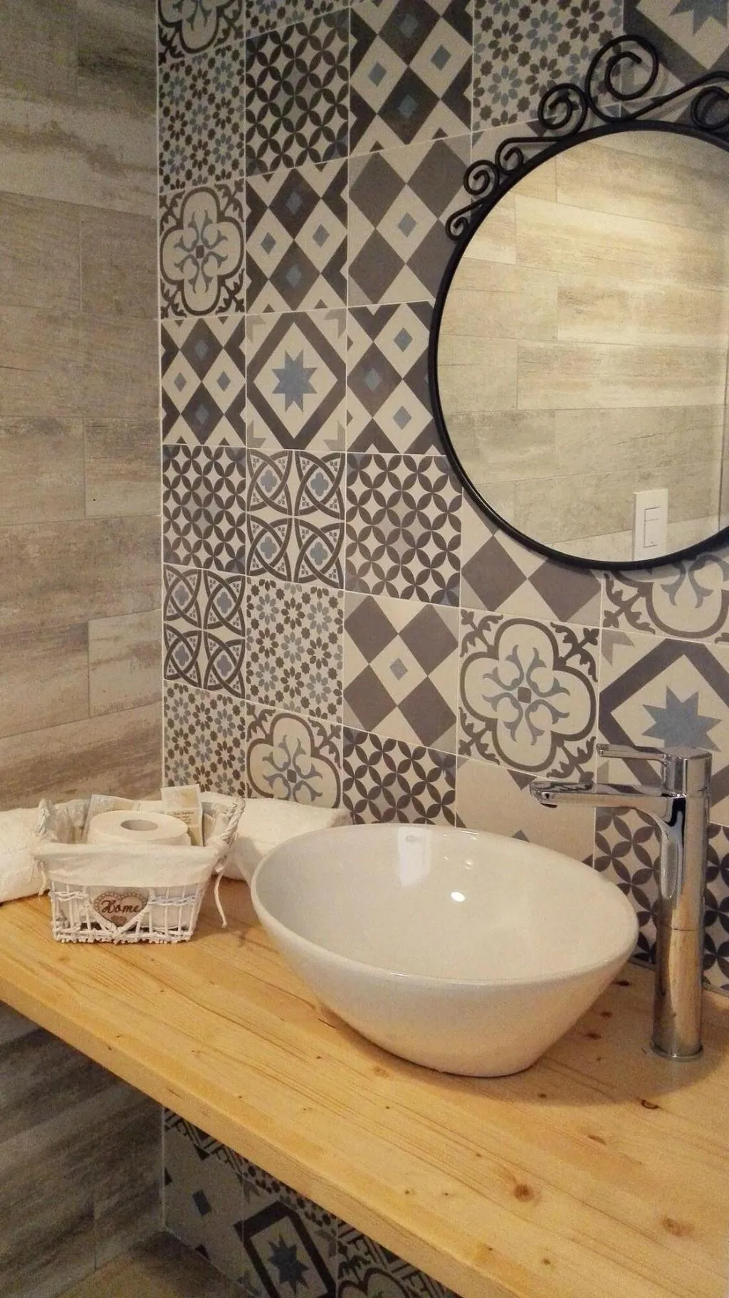 Room, Quartino Napoletano, Naples