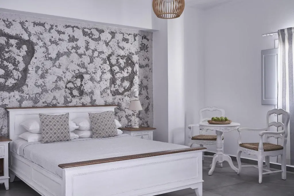 Room, Makris Beach Hotel, Santorini