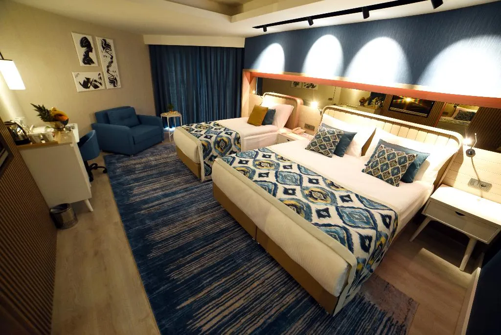 DOUBLE SINGLE USE SUPERIOR SEA VIEW Room, Royal Wings Hotel, Antalya