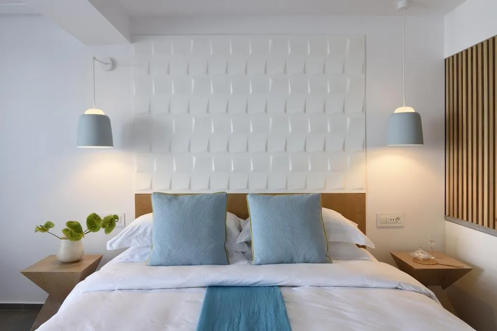 JUNIOR SUITE SIDE SEA VIEW Room, Myconian Korali Relais & Chateaux, Mykonos