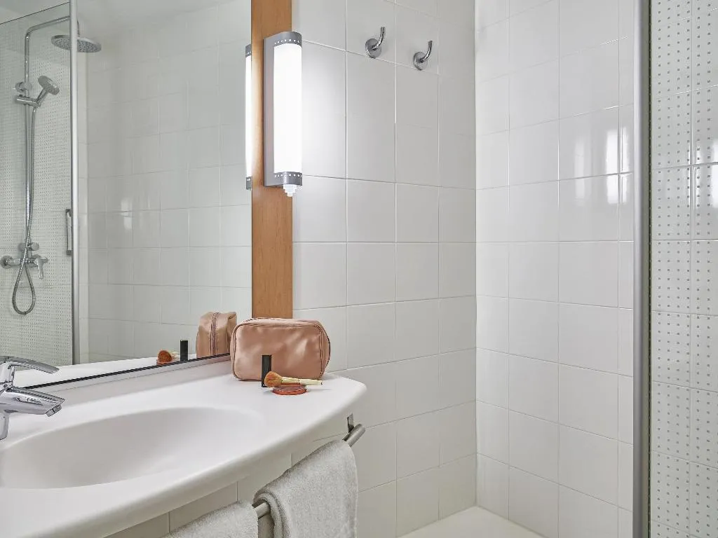 DOUBLE STANDARD Room, Ibis Barcelona Centro (Sagrada Familia), Barcelona