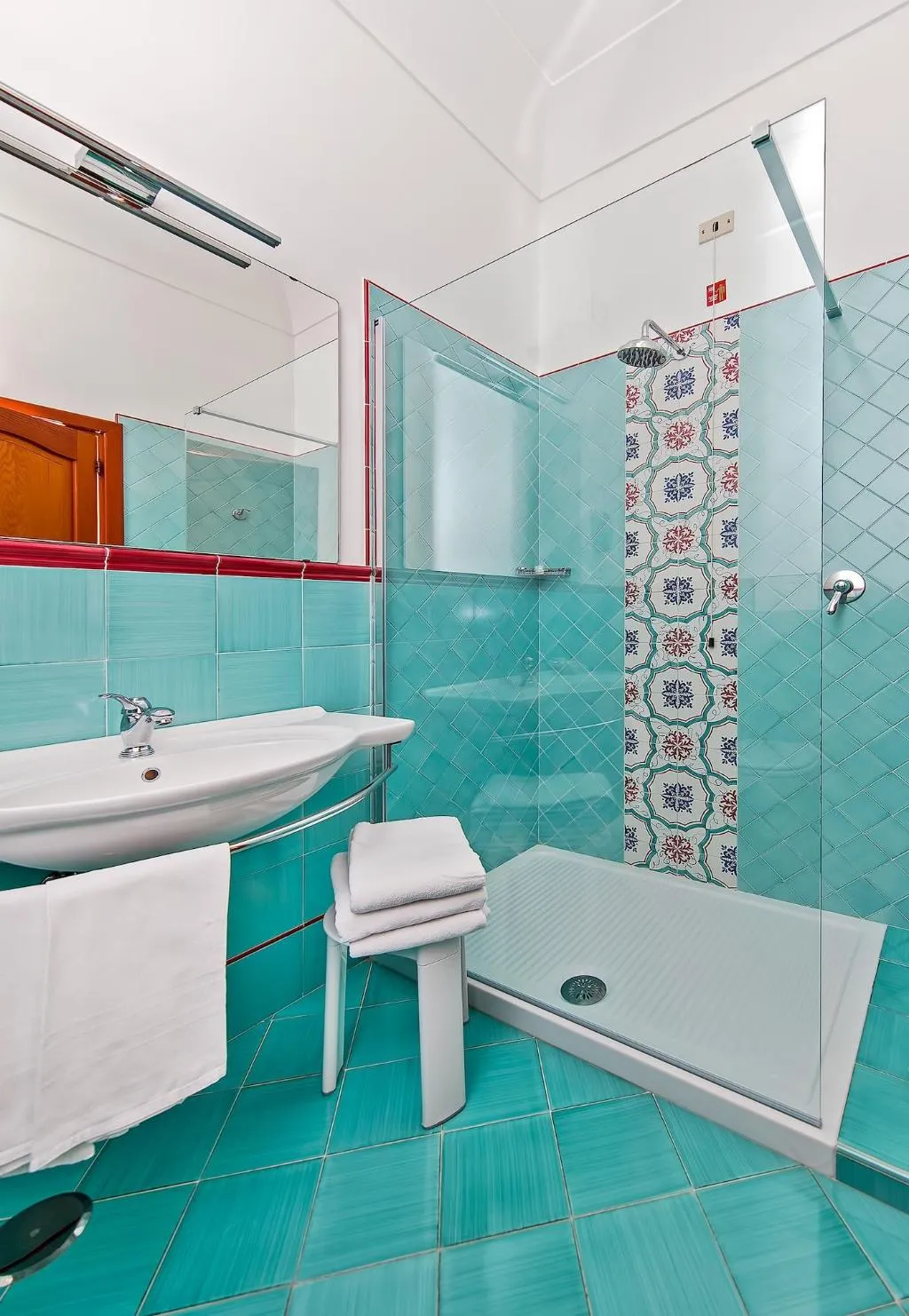 Room, Pupetto, Naples