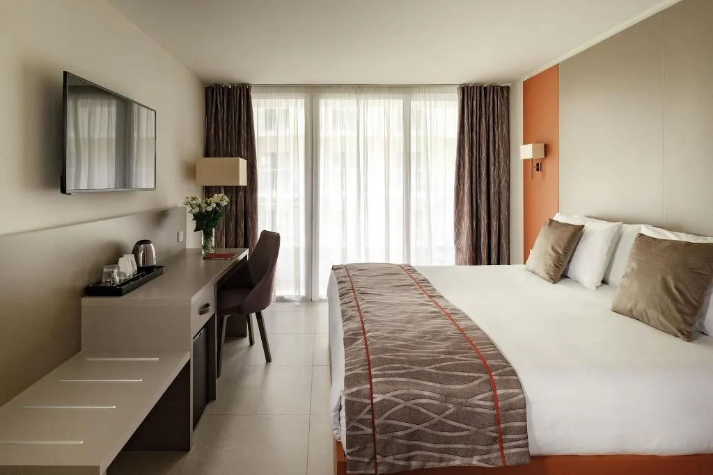 Room, Mayflower Hotel, Malta