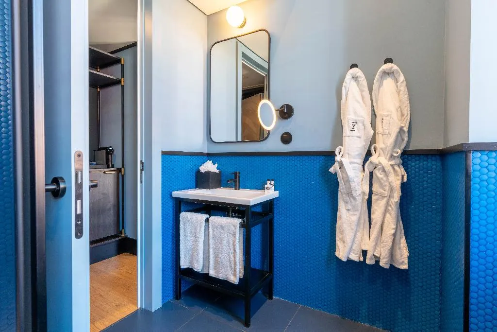 DOUBLE SUPERIOR Room, The Editory Riverside Santa Apolonia Hotel, Lisbon