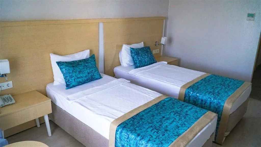 DOUBLE GARDEN VIEW Room, Pirates Park Resort, Antalya