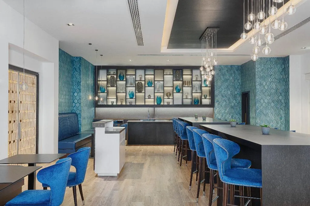 Bar, Westin Dragonara Resort, Malta