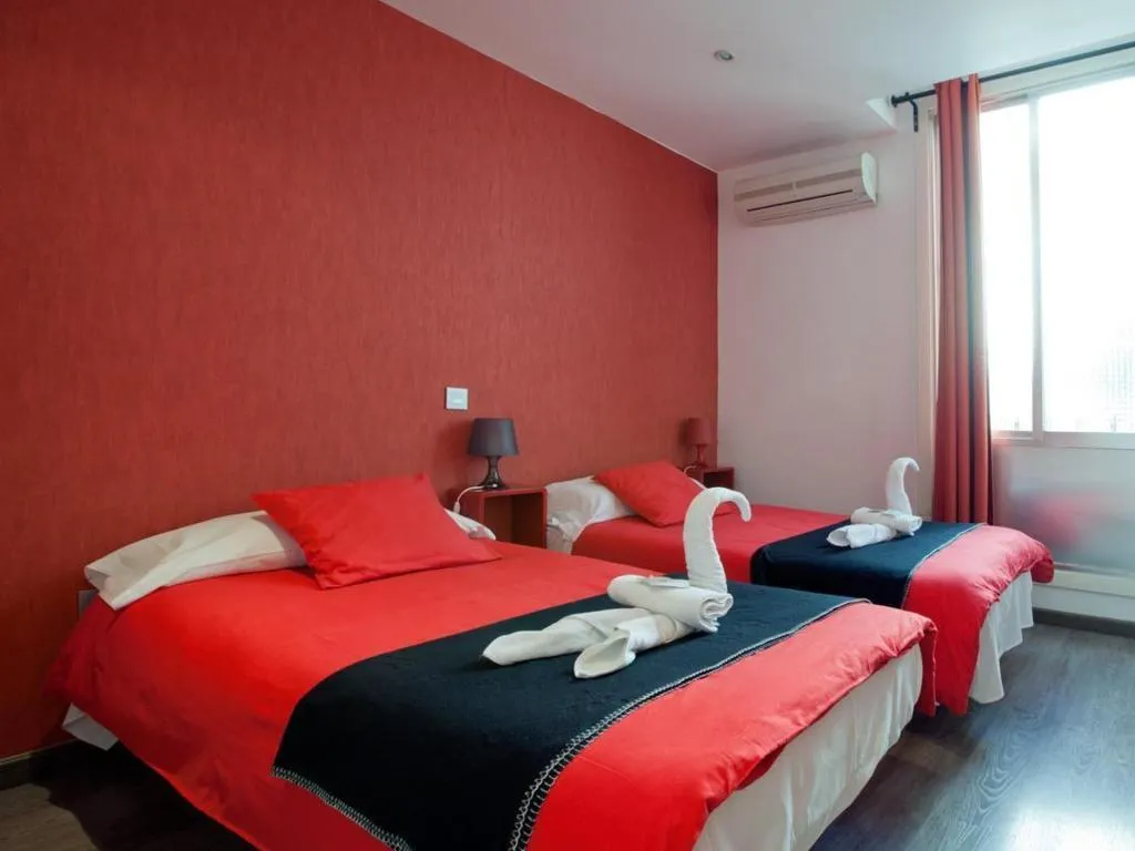 Room, Hostal Abril, Madrid