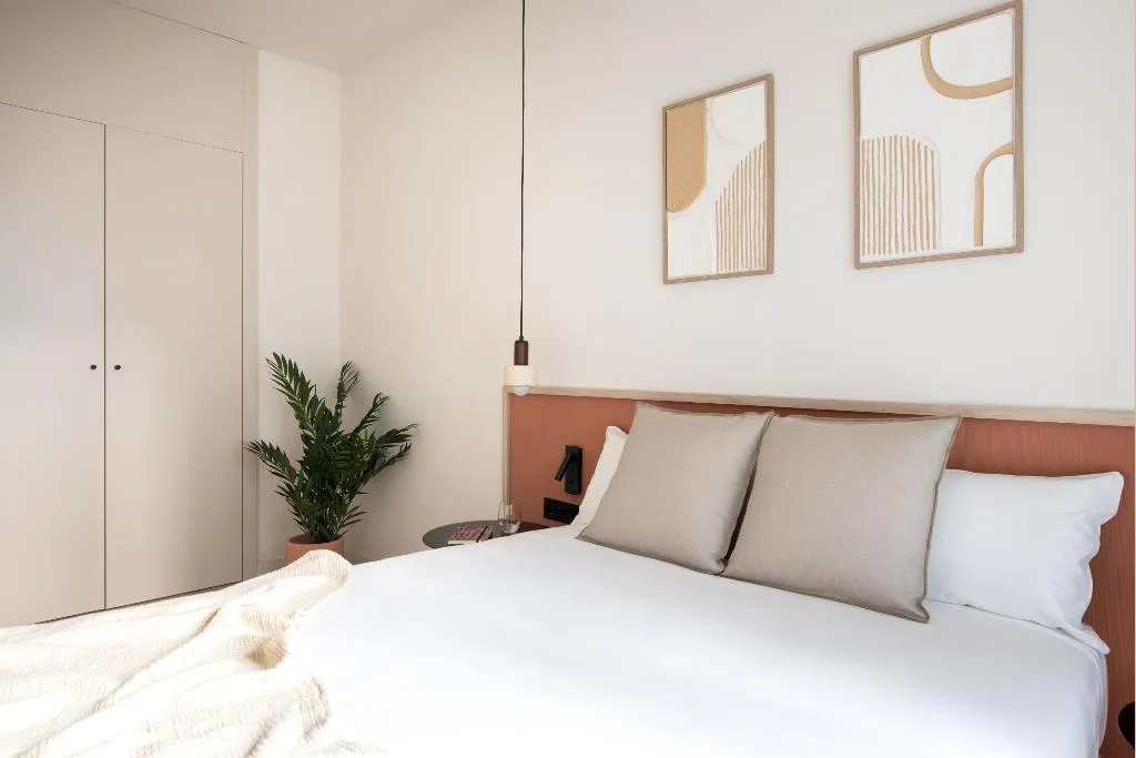 APARTMENT ONE BEDROOM WITH TERRACE Room, Libere Seville Plaza Nueva, Seville