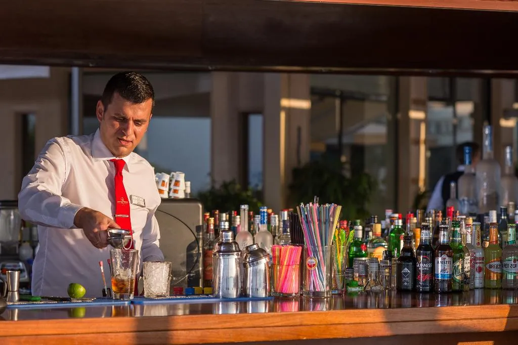 Bar, Cretan Dream Resort & Spa, Crete