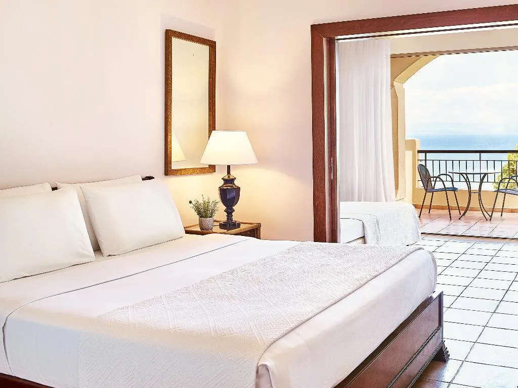 FAMILY ROOM SEA VIEW Room, Grecotel LUXME Oasis, Athens