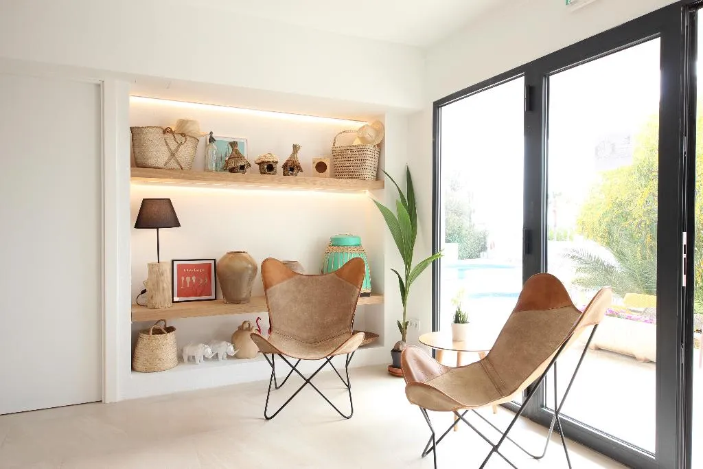 Lobby, Niu d'Aus, Majorca